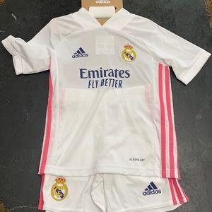 Little girls Adidas Real Madrid brand new w/tags